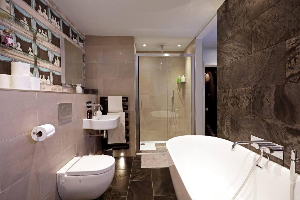 Elegant Norwich Apartment In The Lanes W Parking Luaran gambar